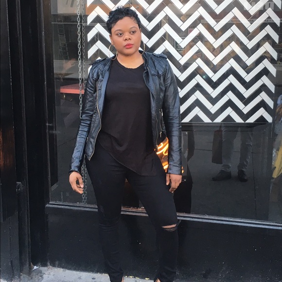 Meet your Posher, Candice