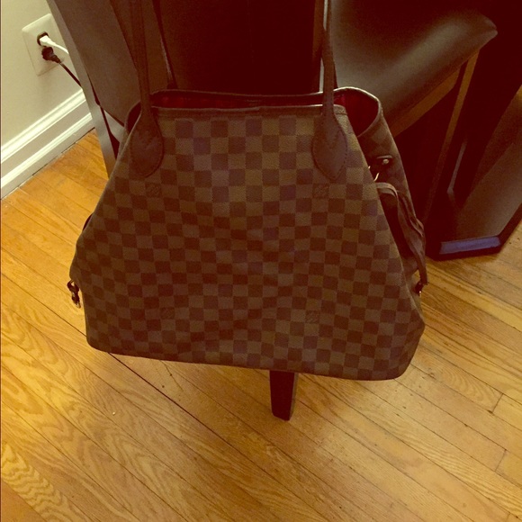 Never Full Damier Louis Vuitton