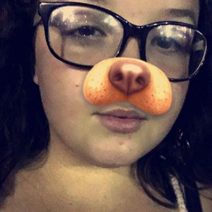 Meet your Posher, Adrianna