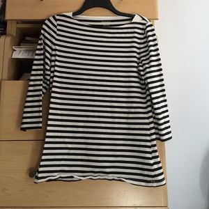Black and white 3/4 length striped shirt