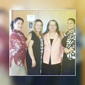 Meet your Posher, Delsie