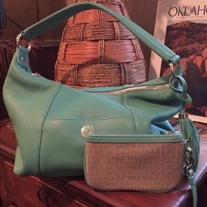 NEW🌷Mizrahi Bridgehampton Leather Hobo/Wristlet