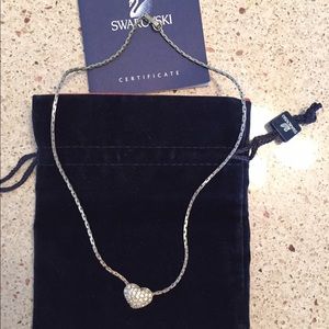 SVAROVSKI heart necklace