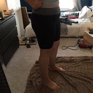 Champion exercise shorts | Large 👟