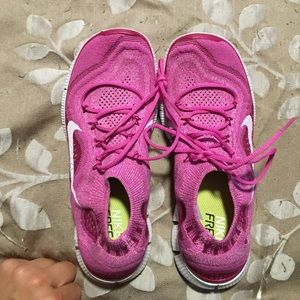 Brand new!! Never worn. Nike free running shoes.