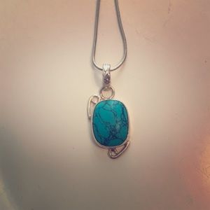 Turqoise stone 925 sterling silver pendant!