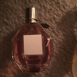 Flowerbomb by Viktor & Rolf
