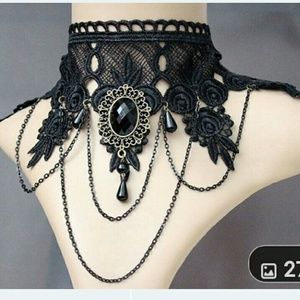 Beautiful choker pendant necklace.