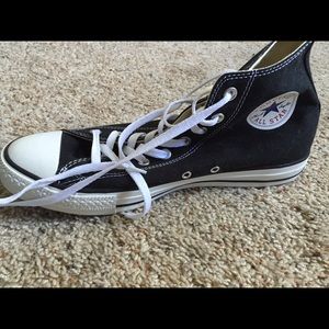 Black and white converse, brand new!