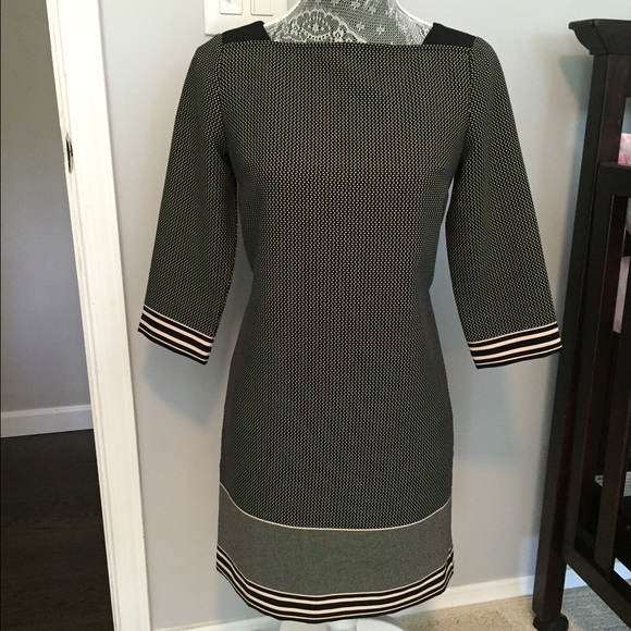 Ann Taylor Dresses & Skirts - Gorgeous shift dress by Ann Taylor