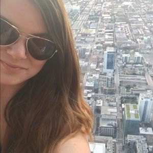 Meet your Posher, Taylor