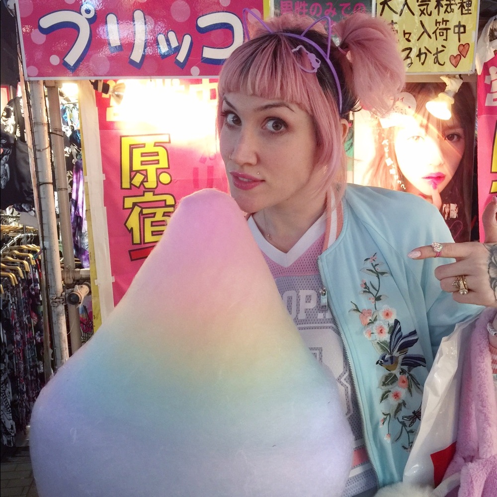 Meet Posher Ambassador the Unicorn Hooker!