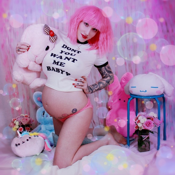 Meet Posher Ambassador Unicorn Hooker! - Picture 5 of 8