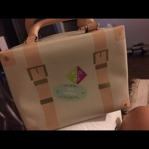 Kate Spade Trunk Purse. Used Twice