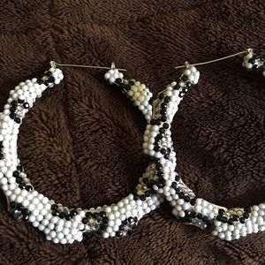 Women's earring