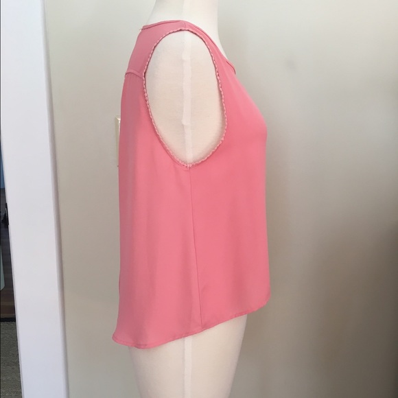 Elodie Hi-Low Top - Picture 3 of 4