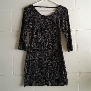 Nollie mini dress with 3/4 sleeves