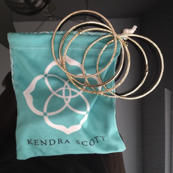 Kendra Scott Jewelry - Kendra Scott ⭐️ Gold Bangles Perfect Condition