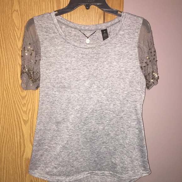 New BKE Buckle blouse