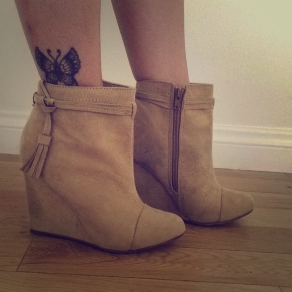 Wedge booties
