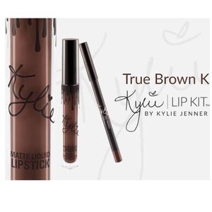 Kylie Lipstick & Lip Liner: True Brown K