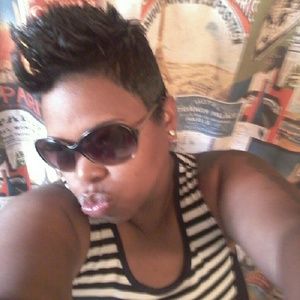Meet your Posher, Shawntel