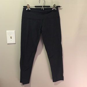 Lululemon Marled Dark Grey Capri Leggings