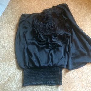 One shoulder black dressy top! Very cute on