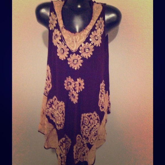 NWT Cali Tie Die/sequin/stitched & flow dress