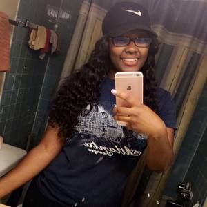 Meet your Posher, Lashara