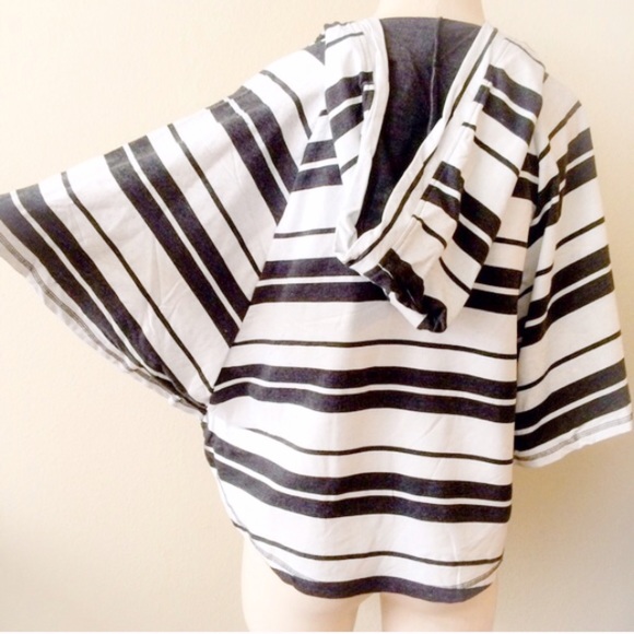 Striped Hooded Poncho - Picture 3 of 3