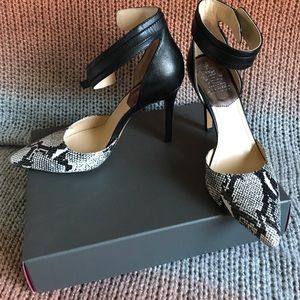 NWT heels