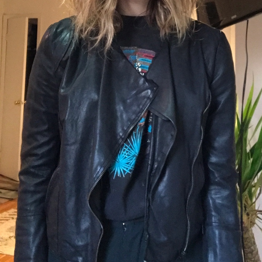 Supple black leather jacket