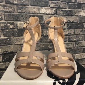 Beige heels