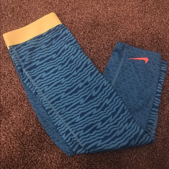 Kids Nike pro leggings