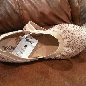 Re -posh Womens scrunch flats