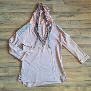 Gimmicks by BKE hoodie