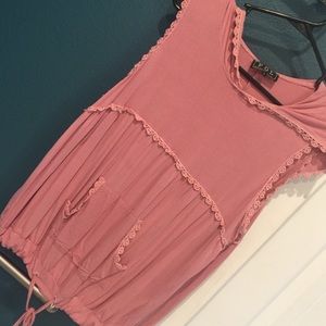 Hooded pink tank with eyelet detail