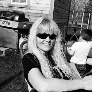 Meet your Posher, Angie