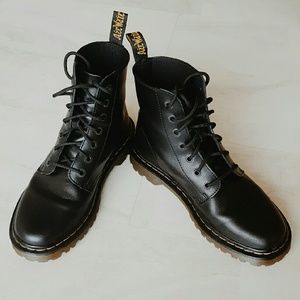 Dr. Marten's Luana Boots