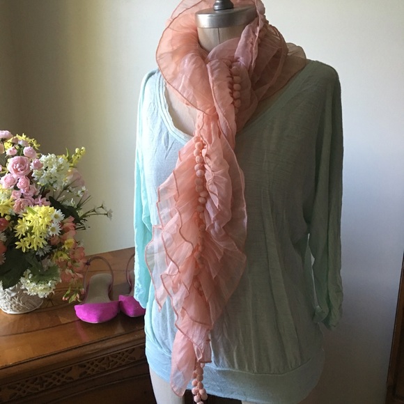 Hand Made Stretch Ruffle Peach Scarf - Picture 2 of 2
