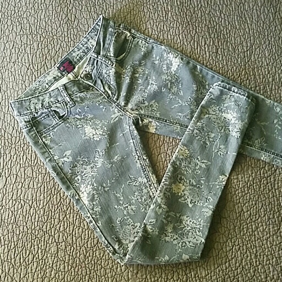 Gabriella Rocha Astela grey floral skinny jean
