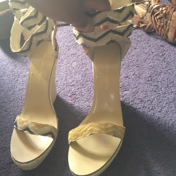 Charlotte Rousse wedges