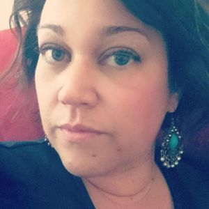 Meet your Posher, Tia