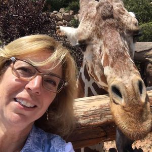 Meet your Posher, Laurie