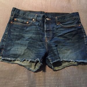 WEEKEND SALE!! Levi Denim Cutoff Shorts