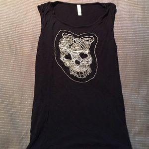 Black Skull Tank
