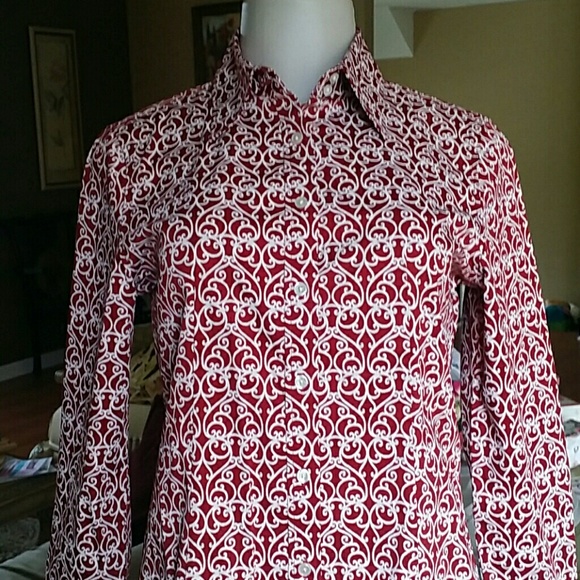✔Talbots button down shirt