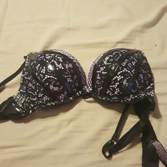 Victoria secret leather bombshell