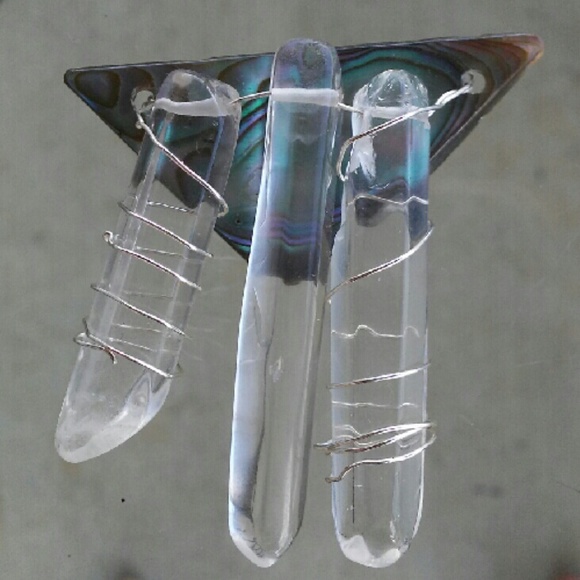 Wire wrapped crystal pendant - Picture 1 of 1